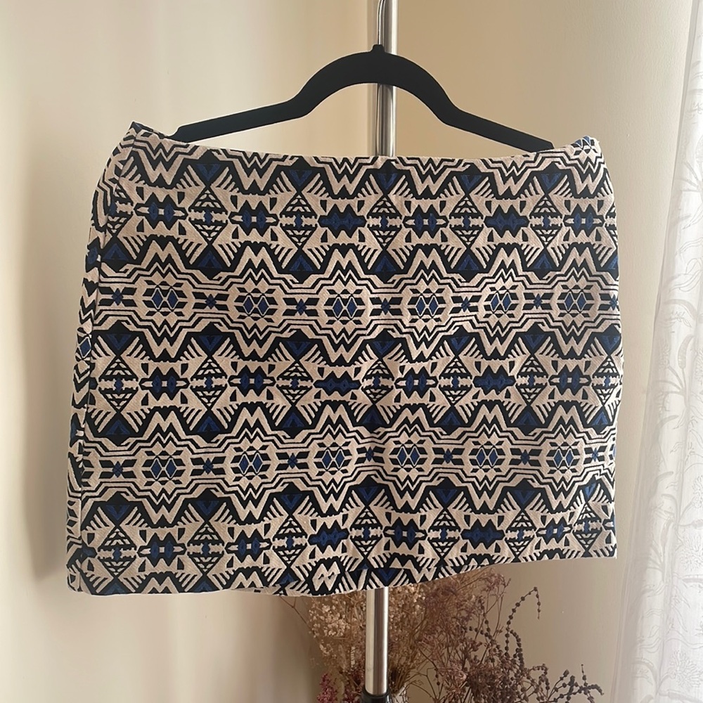 Jacquard aztec print skirt from H&M - Picture 1 of 4
